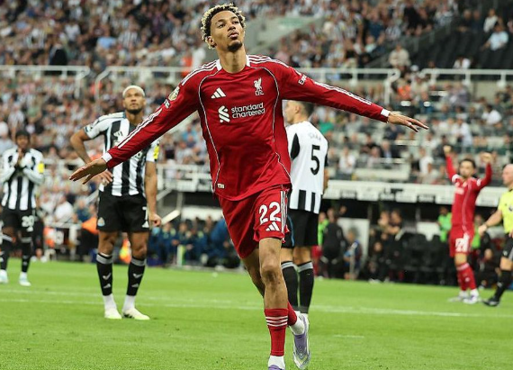 ekitike-diminta-untuk-bisa-melakukan-2-hal-ini-di-liverpool