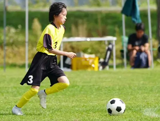 latihan-passing-akurat-untuk-pemain-muda