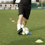 drill-dribbling-untuk-melewati-lawan