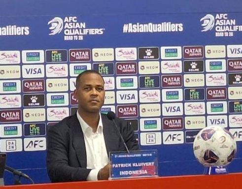 bagaimana-reaksi-netizen-indonesia-atas-pemecatan-kluivert