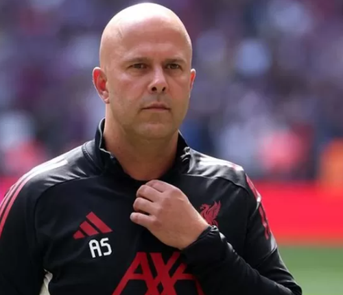 liverpool-saat-ini-sedang-terpuruk-dibawah-pimpinan-arne-slot