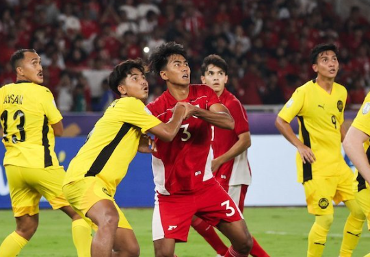 4-pemain-timnas-sepak-bola-indonesia-u-22-yang-multiposisi