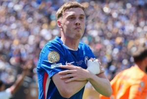 cole-palmer-akan-melakukan-bisnis-parfum-fashion