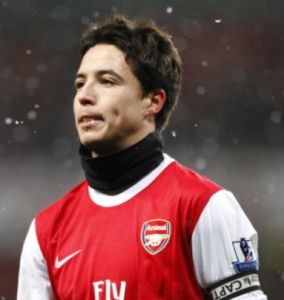 pelindung-leher-neck-warmer-dalam-sepak-bola