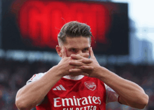 arsenal-vs-leeds-united-5-0-siapa-aja-nih-yang-gendong
