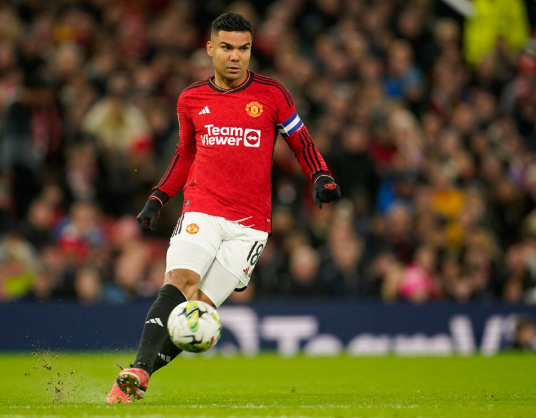man-united-saat-ini-mencari-pengganti-casemiro