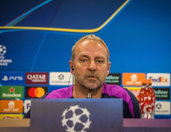 barcelona-di-bantai-oleh-chelsea-hansi-flick-tanggung-jawab